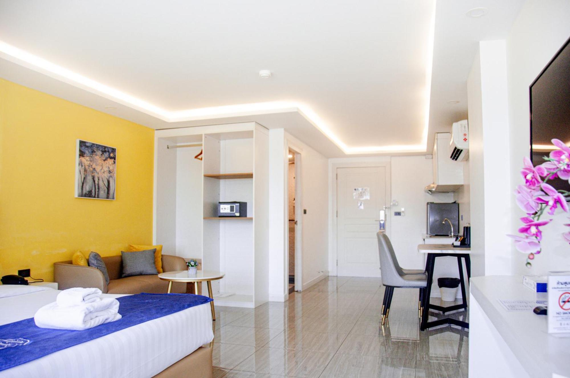 Ht9 Hotel Pantai Jomtien Luaran gambar