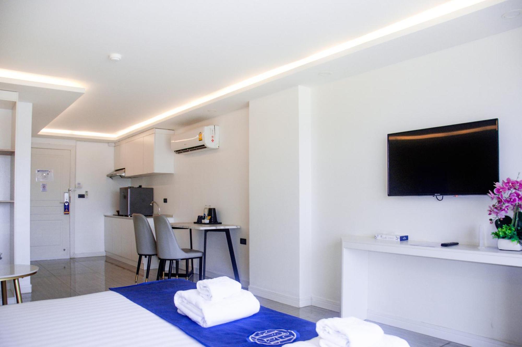 Ht9 Hotel Pantai Jomtien Luaran gambar
