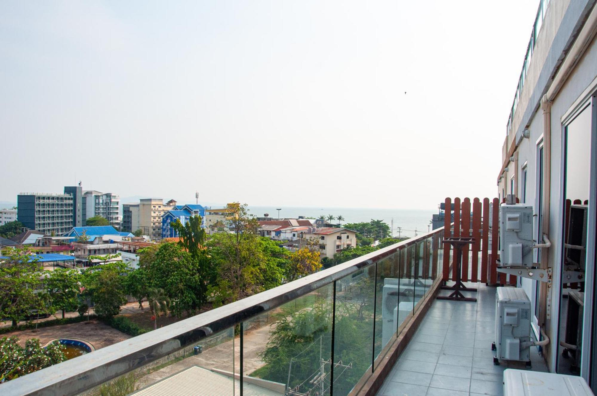 Ht9 Hotel Pantai Jomtien Luaran gambar
