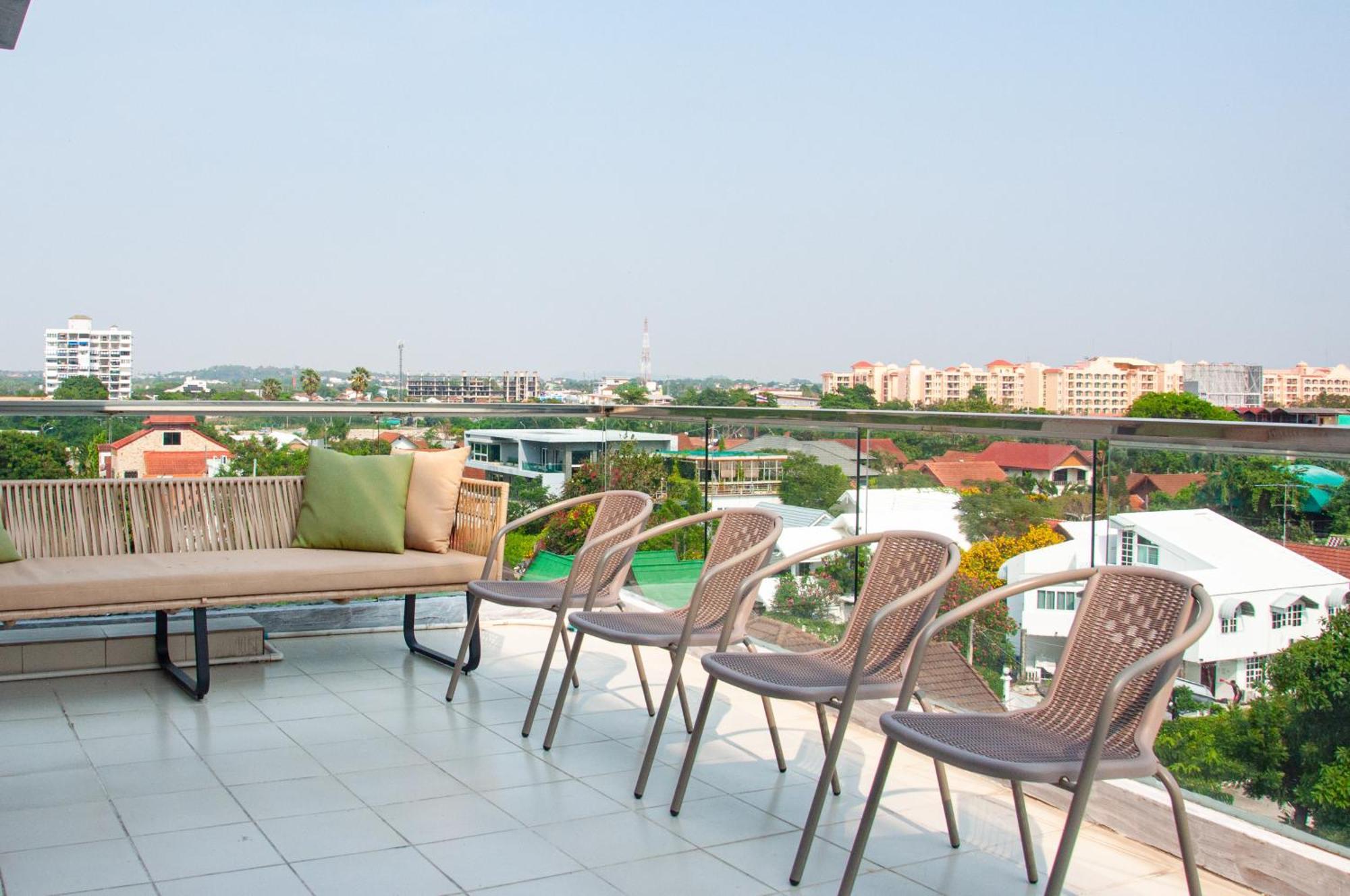 Ht9 Hotel Pantai Jomtien Luaran gambar