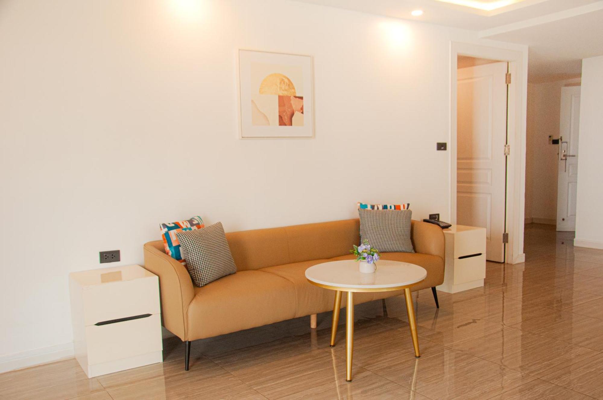 Ht9 Hotel Pantai Jomtien Luaran gambar