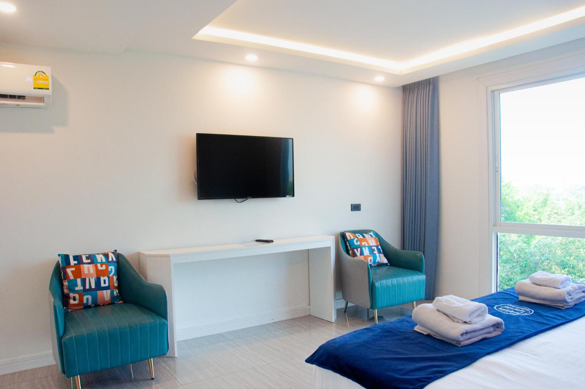 Ht9 Hotel Pantai Jomtien Luaran gambar